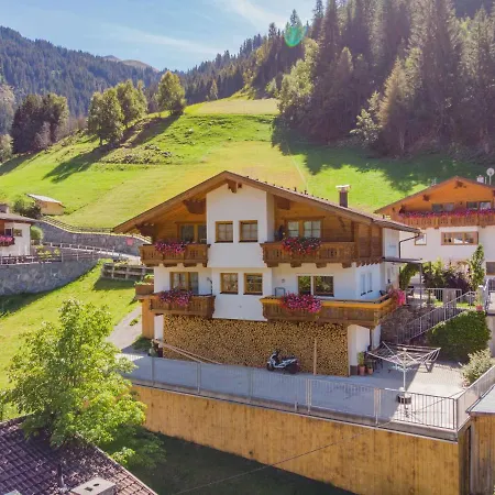 Apart Helmuth.2 Apartment See